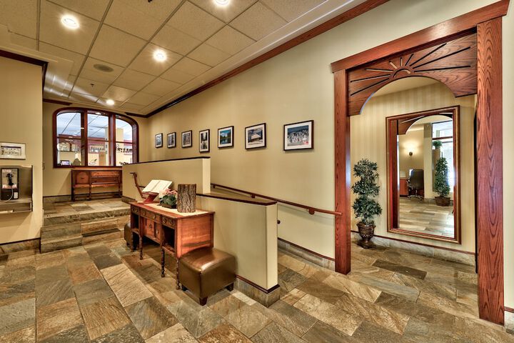 Ballroom/Hall 45 of 50