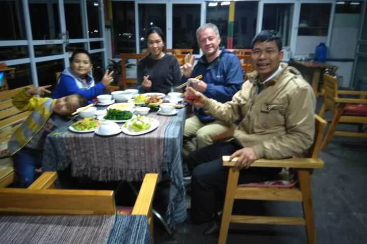 Dining 28 of 60
