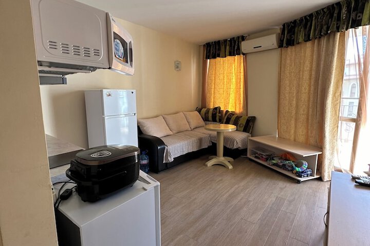 Room 12 of 26