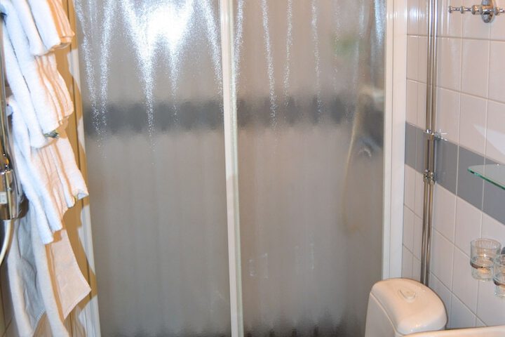 Room 19 of 28