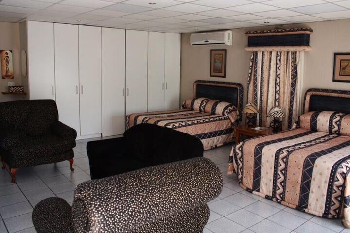 Room 7 of 70