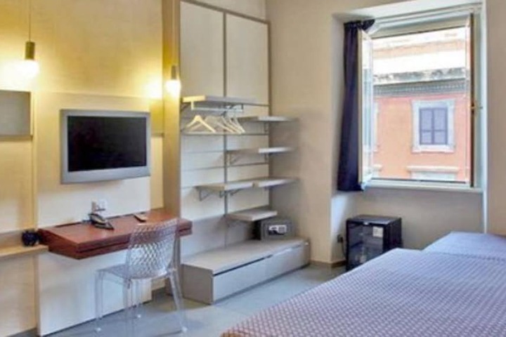 Room 53 of 101