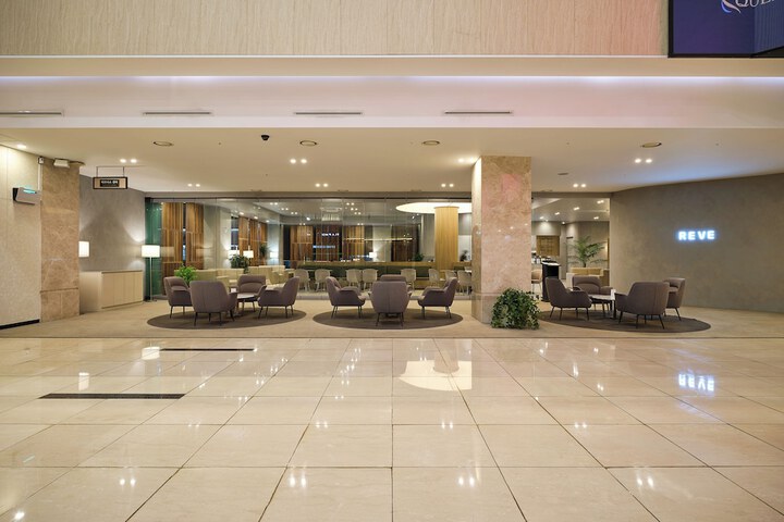 Hotel Interior 4 of 48