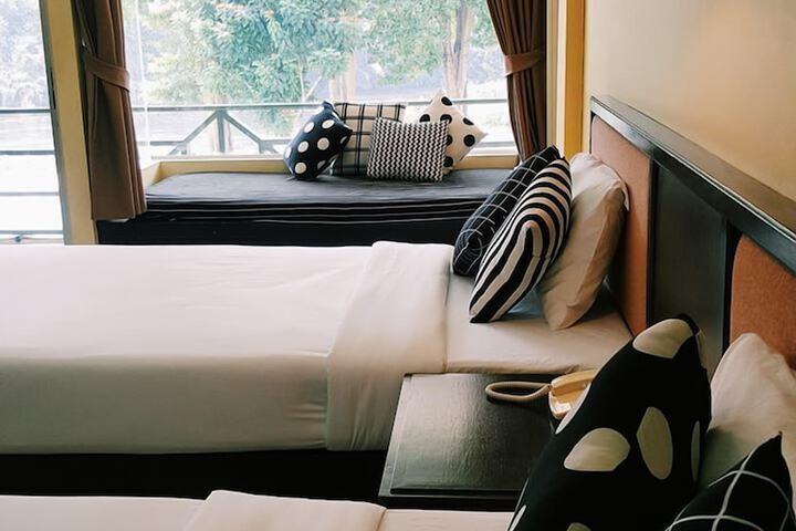 Room 10 of 47