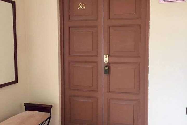 Room 29 of 86