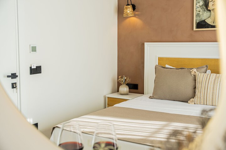 Room 12 of 89