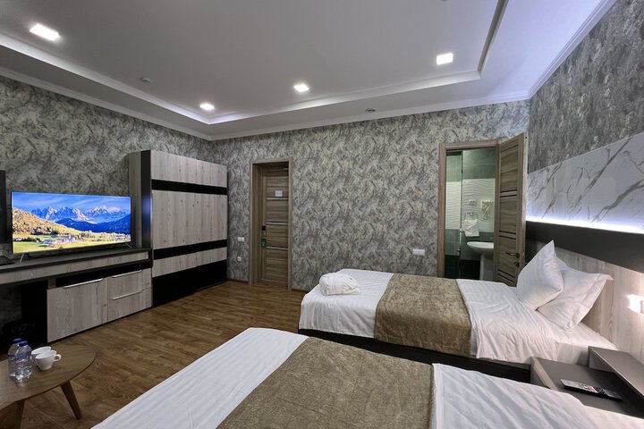 Room 17 of 95