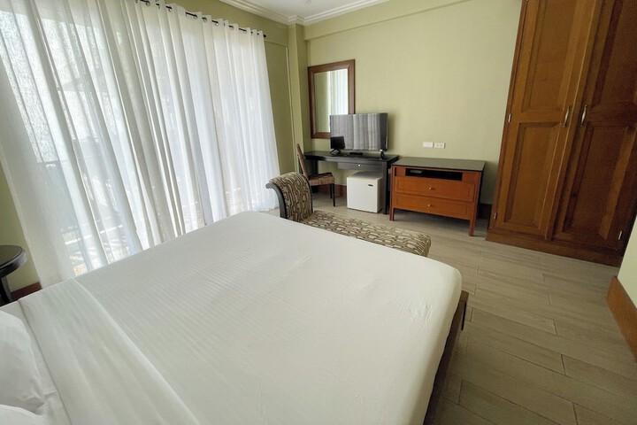 Room 40 of 70