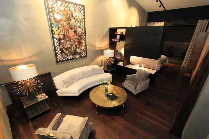 Room 14 of 52