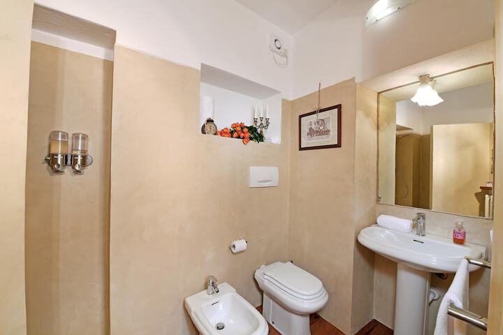 Room 22 of 57