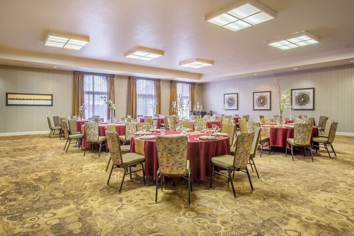 Banquet hall