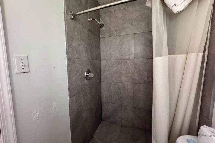 Room 19 of 29
