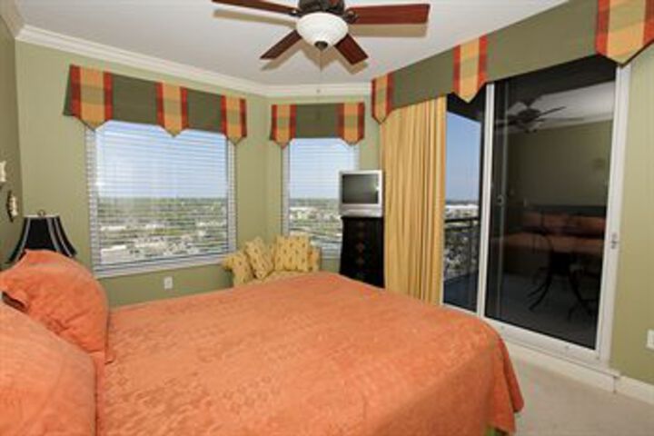 Room 17 of 46