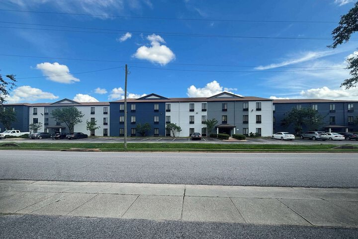 Hotel 47 of 49