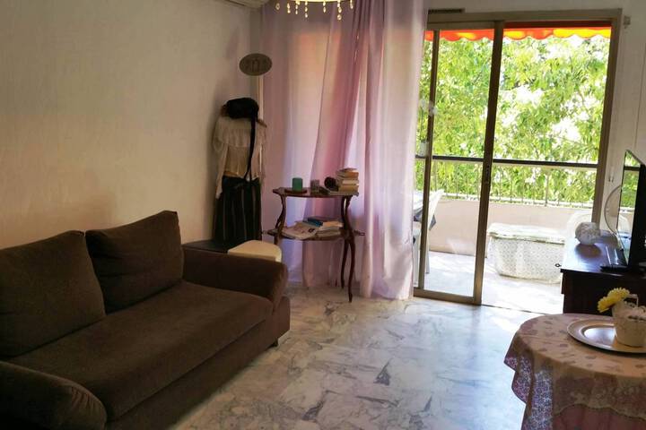 Room 25 of 62