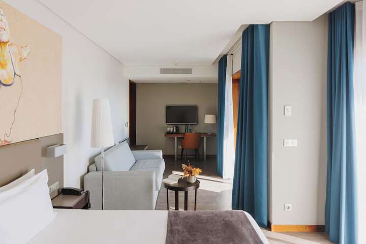 Room 21 of 101