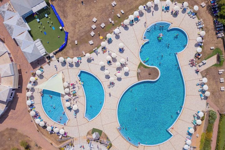 Pool 36 of 82