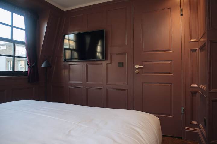 Room 17 of 69