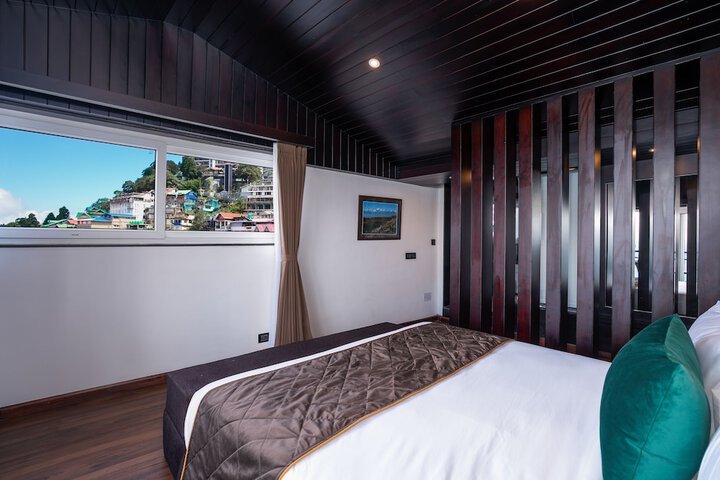 Room 44 of 67