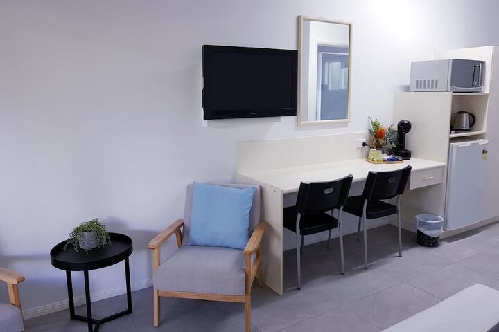 Room 5 of 52