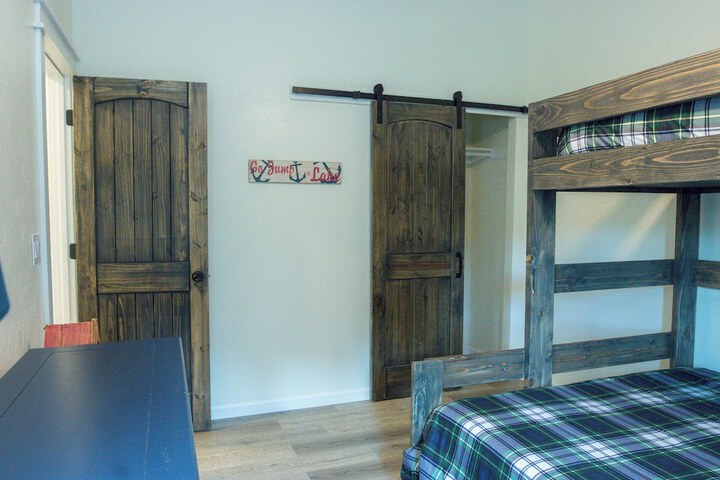 Room 123 of 917