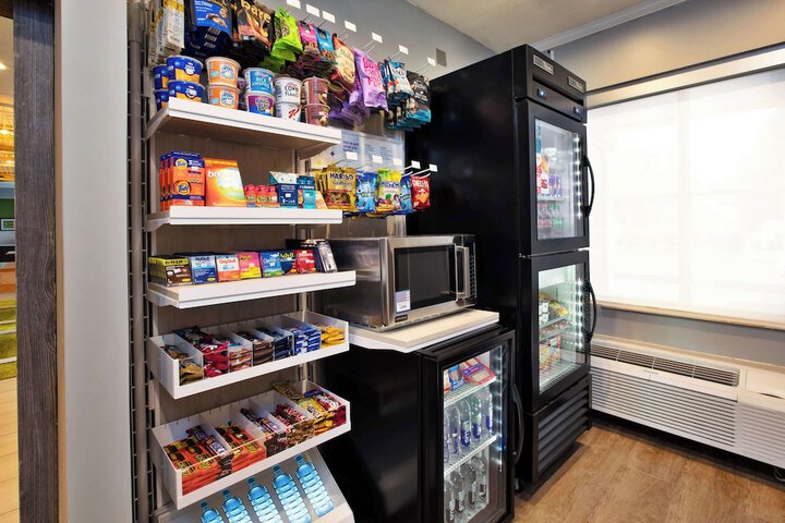 Snack bar