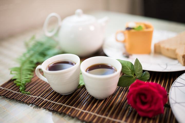 Breakfast/Coffee Service 93 of 145