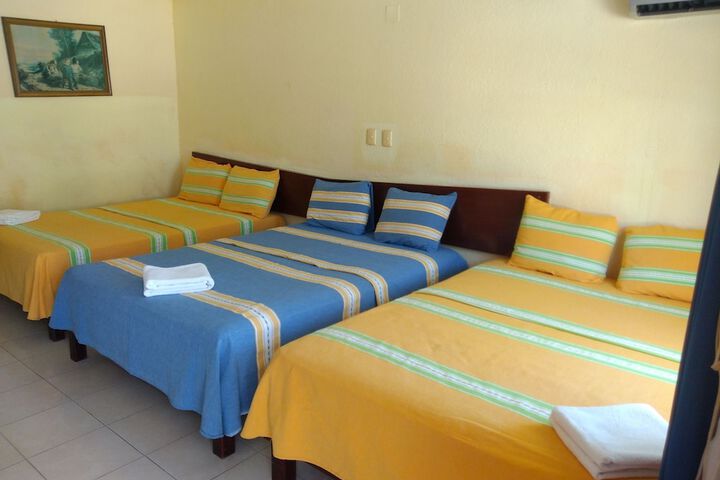 Room 5 of 14