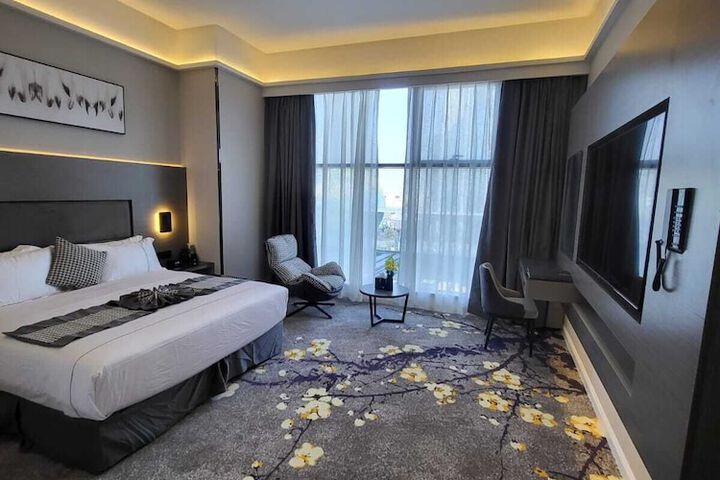 Room 18 of 39