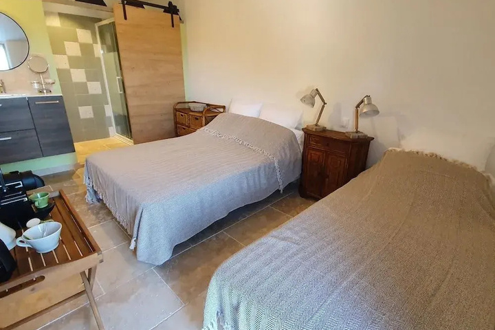 Room 5 of 19