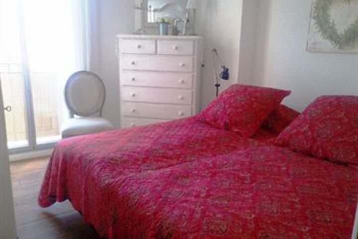 Room 4 of 14