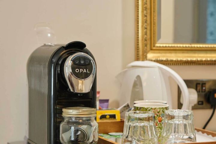 Breakfast/Coffee Service 42 of 145