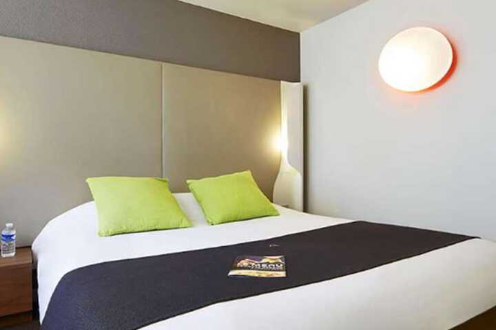 Room 17 of 54
