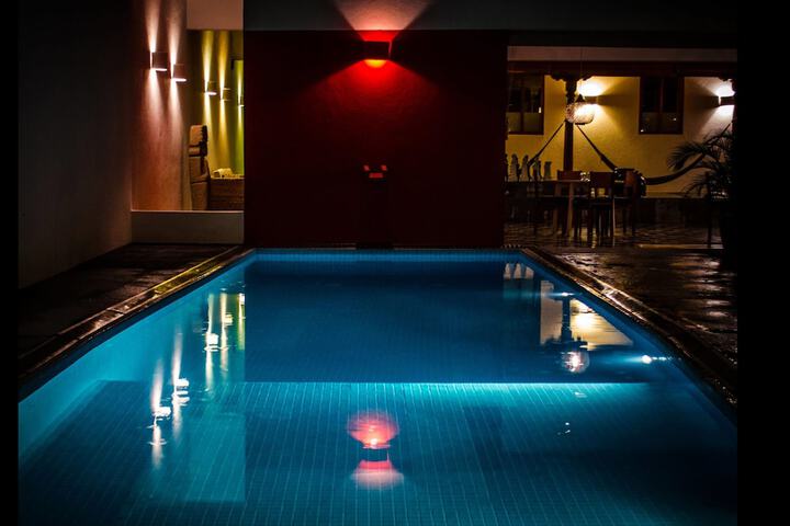 Pools & Facilities