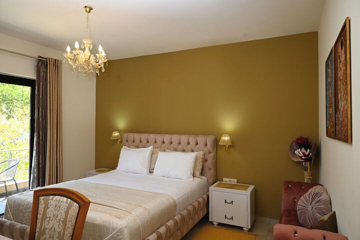Room 14 of 89