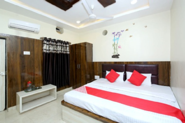 Room 383 of 407