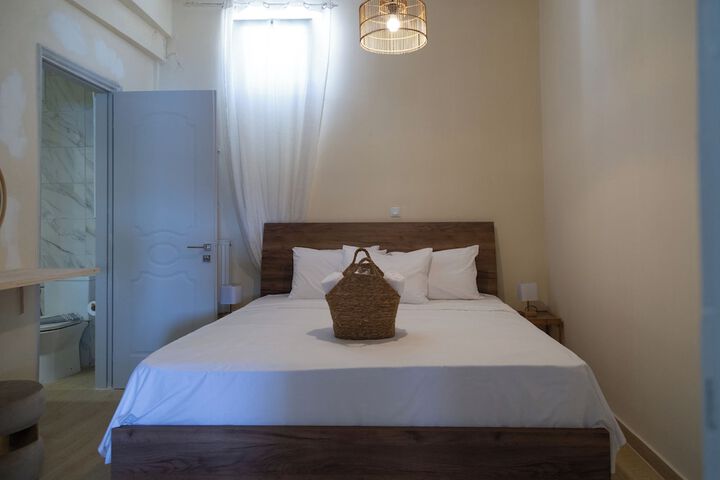 Room 10 of 51