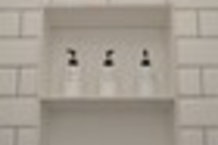 Room 65 of 162