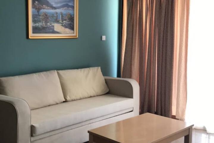 Room 6 of 31