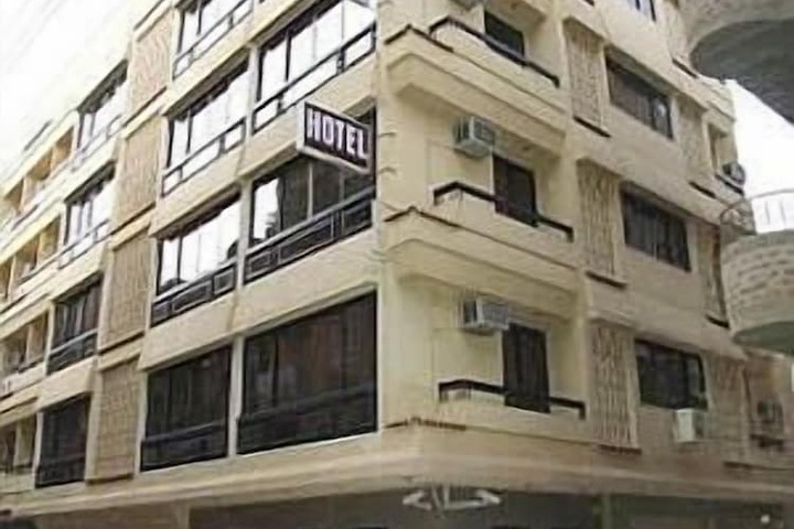 Photo of Sunset Hotel