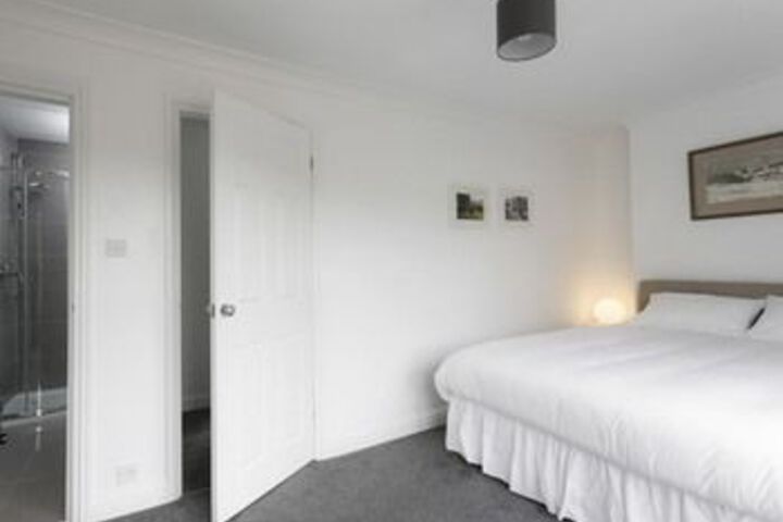 Room 14 of 40