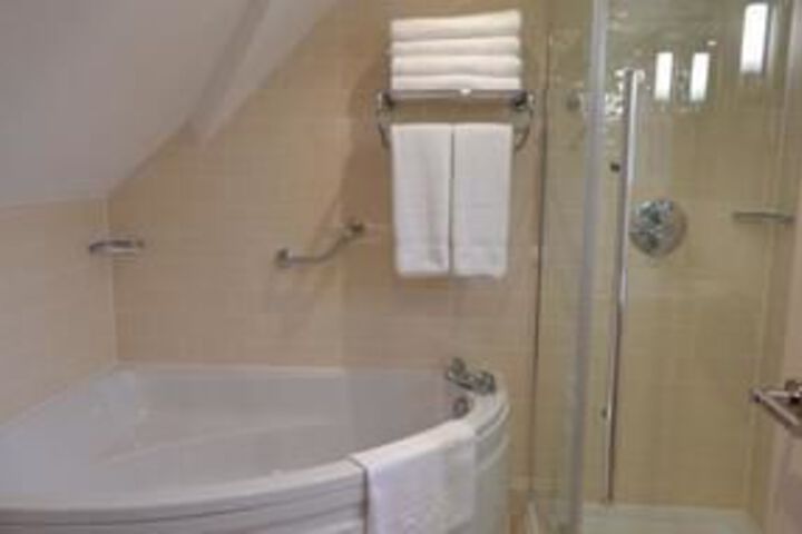 Room 3 of 31