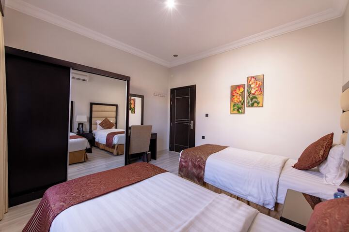 Room 16 of 113