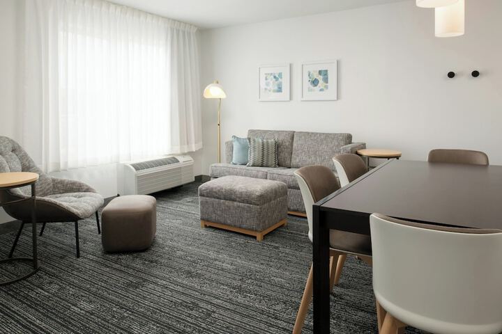 Room 40 of 71