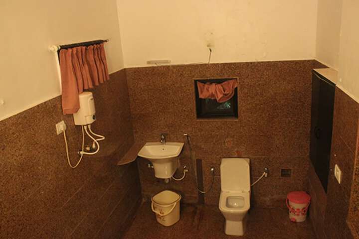 Room 7 of 10