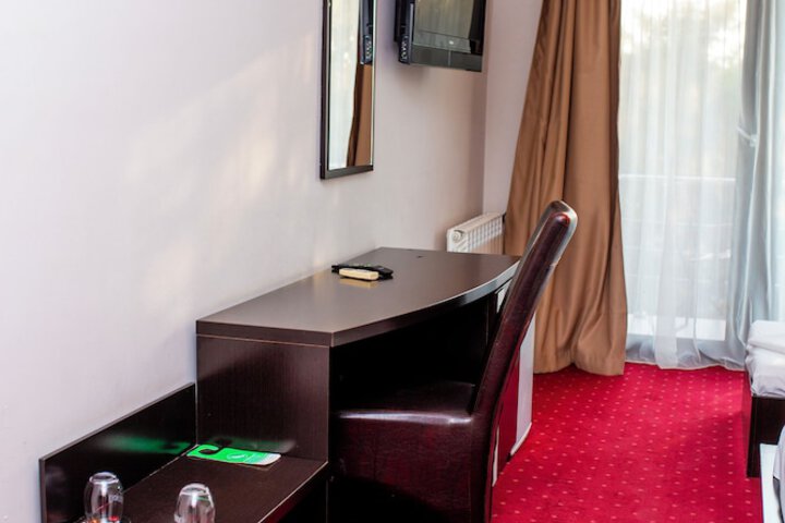 Room 18 of 44