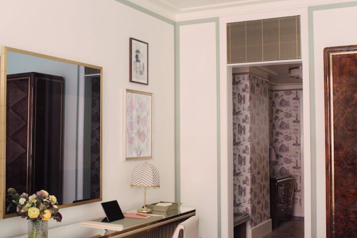 Room 16 of 61
