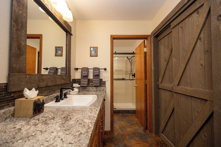 Room 14 of 108