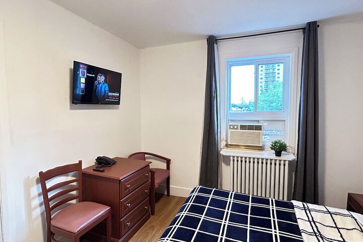 Room 3 of 26