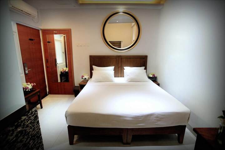 Room 13 of 41